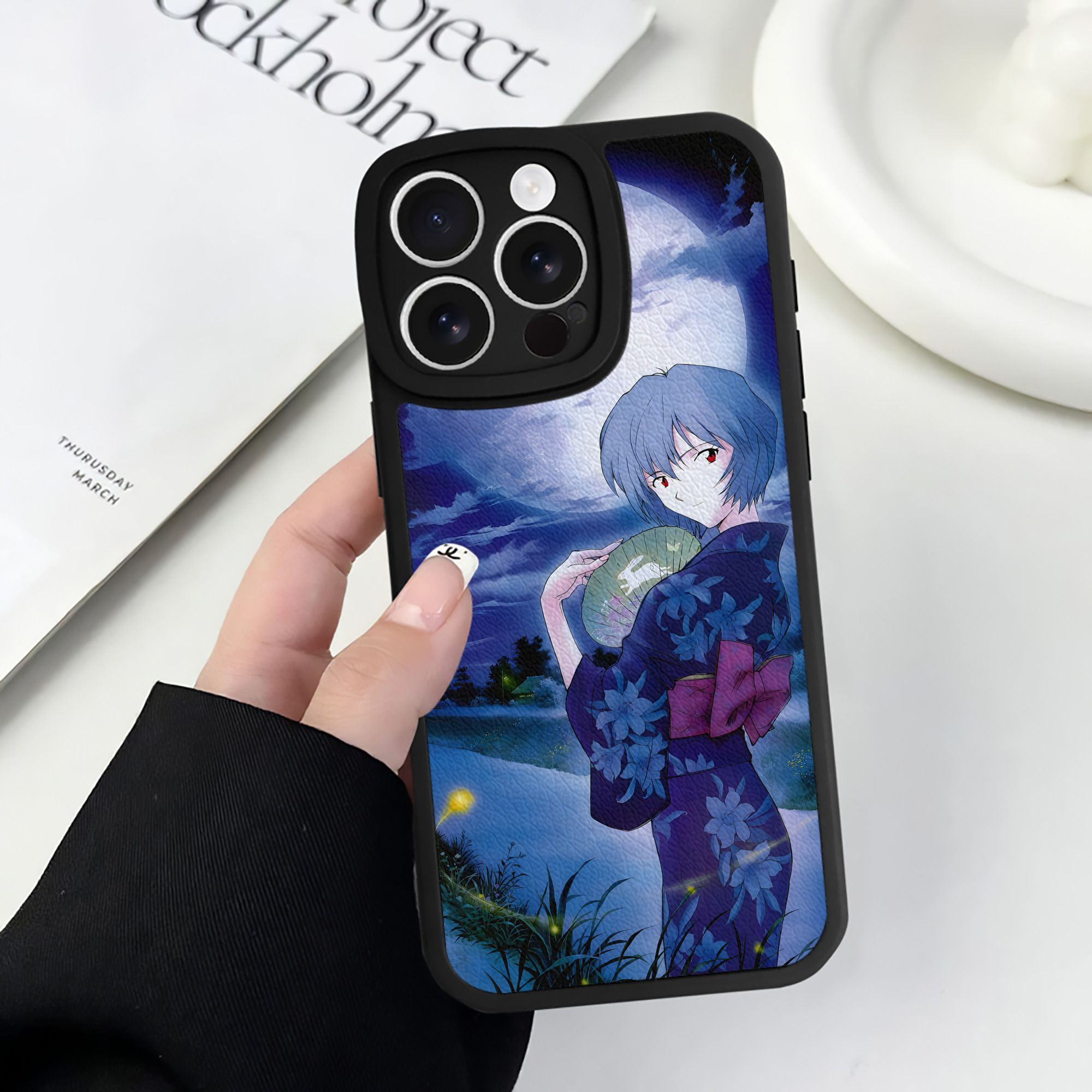 （画像用） EVA 新世紀エヴァンゲリオン 【iPhone 16シリーズ対応】シリコンスマホケース（レザー調） 材質：シリコン